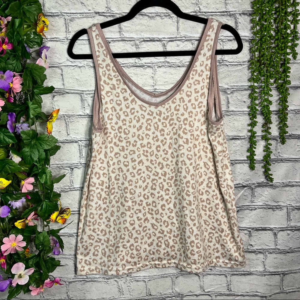 ]🌼3/$30🌼Nicole Miller New York Leopard Printed Super Soft Swing Tank Size Med.